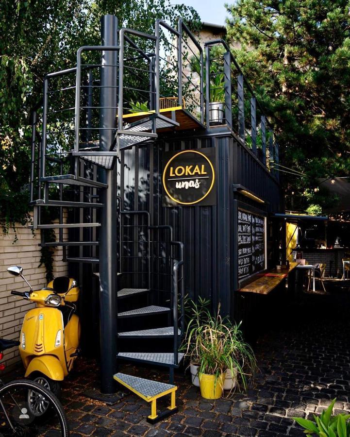 Street Food Possonium Apartments บราติสลาวา ภายนอก รูปภาพ