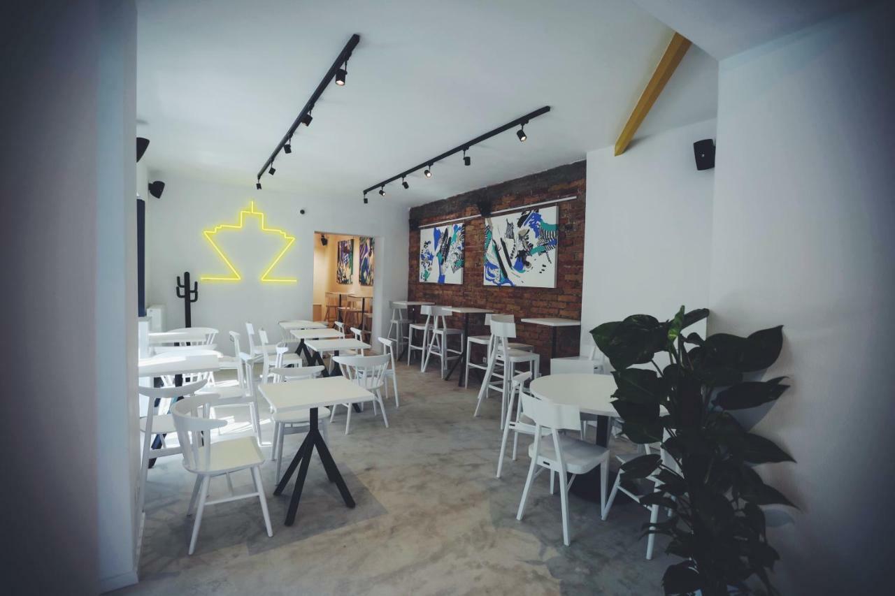Street Food Possonium Apartments บราติสลาวา ภายนอก รูปภาพ